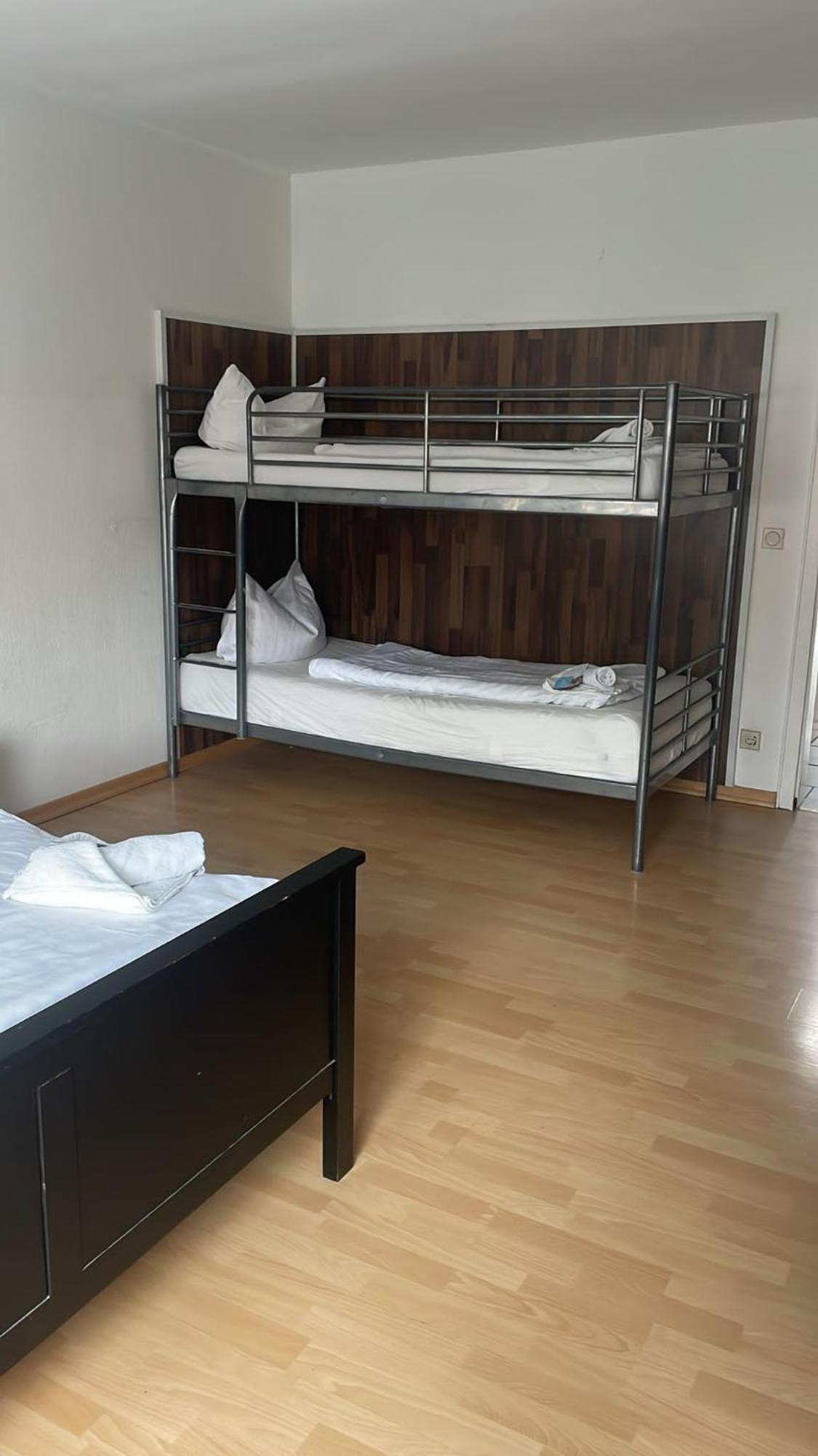 Gz Hostel Bonn Bagian luar foto