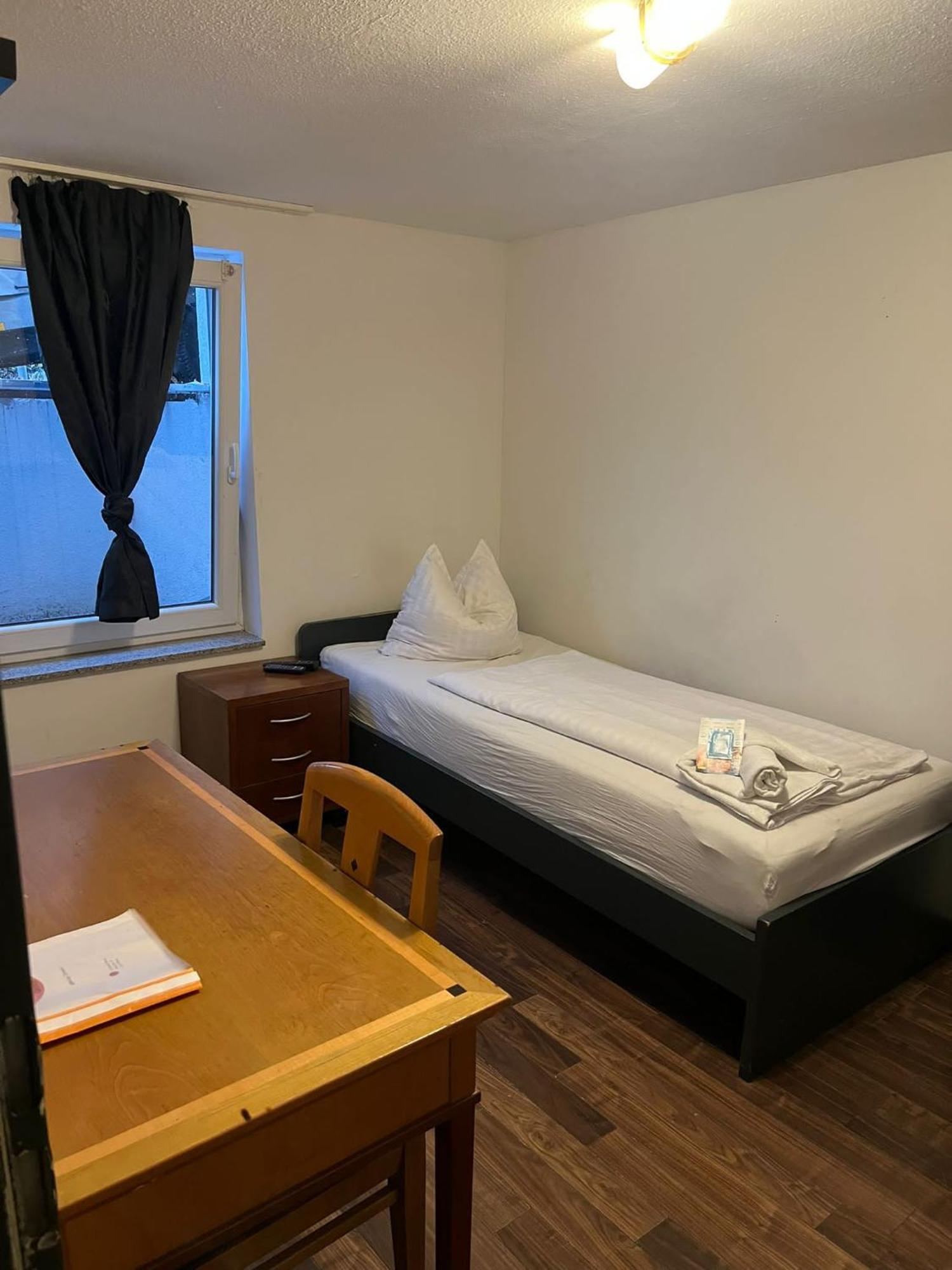 Gz Hostel Bonn Bagian luar foto