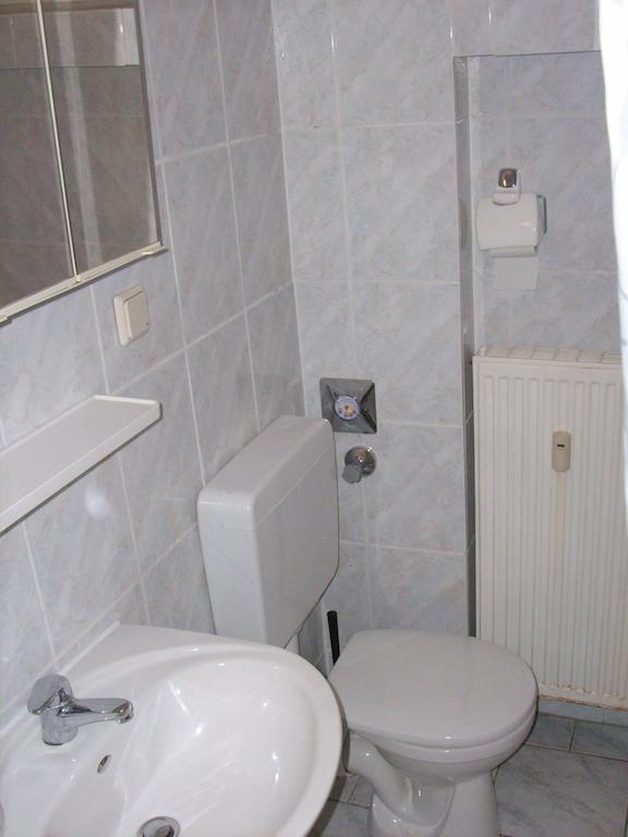 Gz Hostel Bonn Bagian luar foto